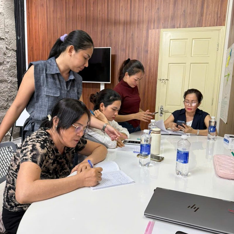 Học viên thực hành